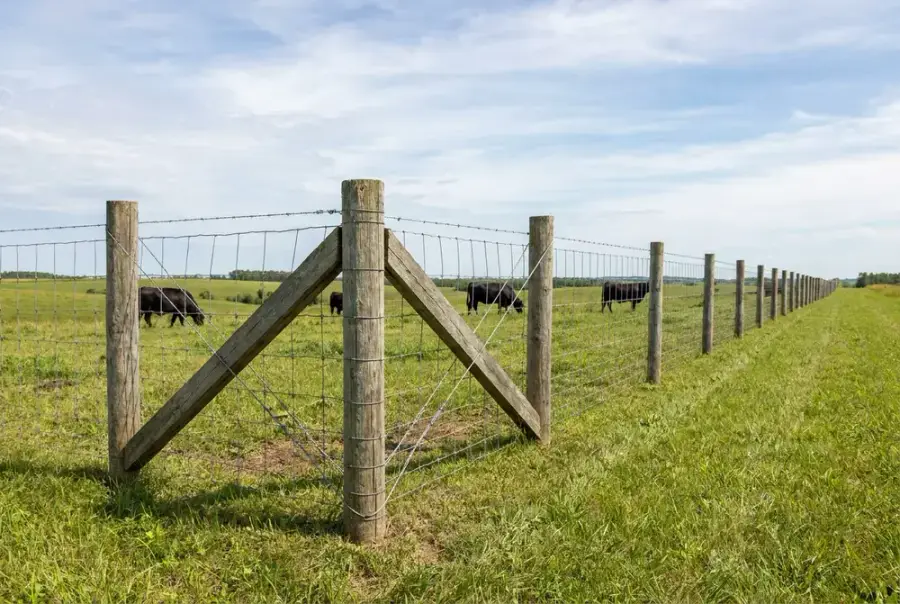 Farm and Ranch Fencing, Heartland Fence Company